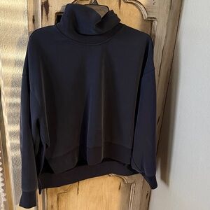 Softstreme Turtleneck Pullover Velour Lululemon Small